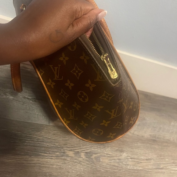Louis Vuitton Monogram Ellipse MM - Picture 3 of 9